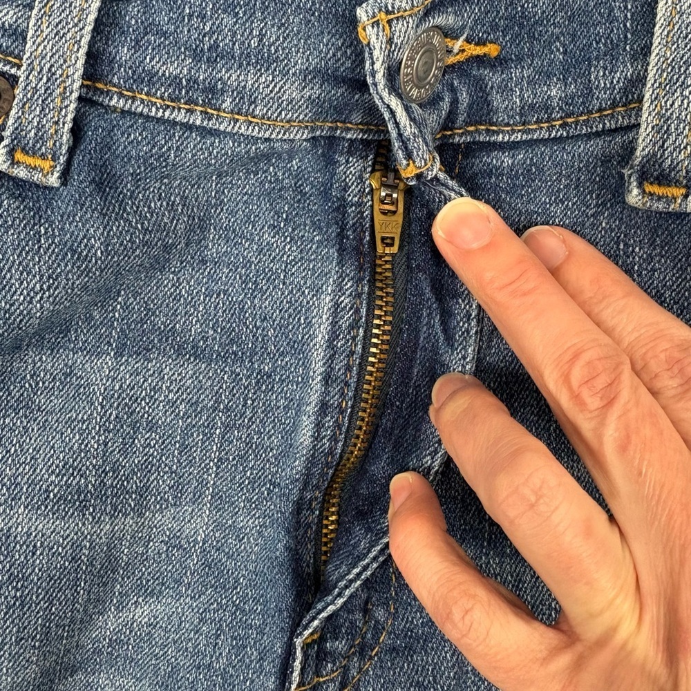 Levi's 515 Bootcut Lower Rise Jeans size 12 Y2K 2002 - 72% cotton medium wash - Picture 6 of 16